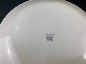 lot 116 image: Corelle Dinnerware