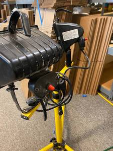 lot 266 image: Utility Shop Lamp with Working Bulbs