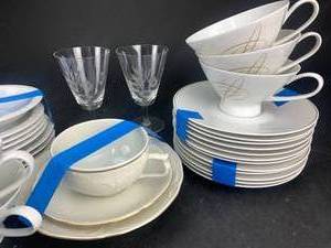 lot 38A image: Rosenthal Tableware - Pure and Simple (D2)