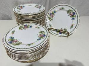 Garden Royale - Iris Design - 37 plates