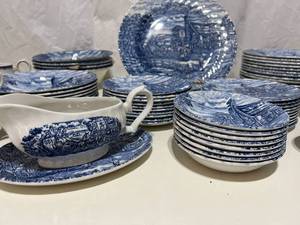 THE POST HOUSE - Indigo Blue - Toile Transferware - Wood & Sons. - Staffordshire, England (464 Pieces)