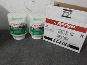 Case of 2 - 4 lbJugs Betco Green Ea...