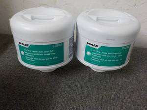 2 Ecolab 6 lbJugs Low Temp Laundry ...