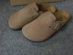 Abbot K Womens size 5 Shoes...