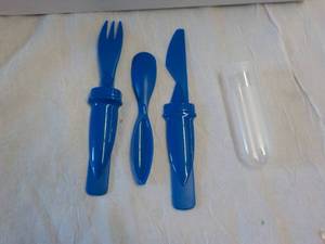 Case of 250 Royal Blue Plastic Cutt...