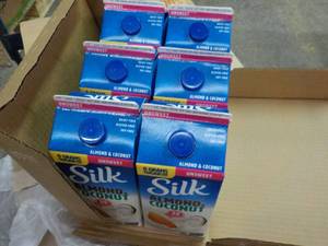 Case of 6 - 64 oz Silk Almond Cocon...