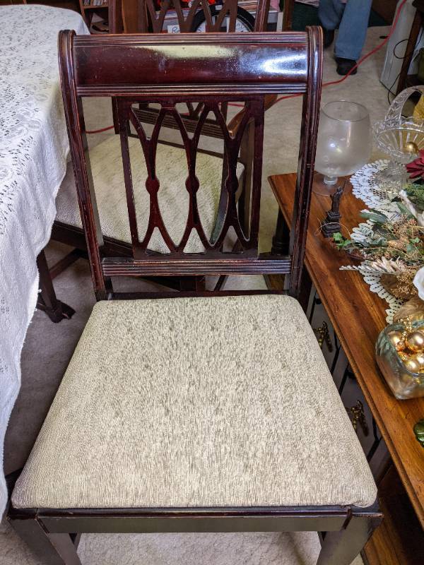 Vintage Table with 6 Chairs and 2 L...