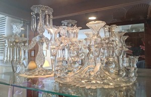 2 Vintage crystal candleholders (se...
