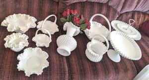 Fenton hobnail Milk glass serving t...