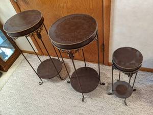 Display tables 2 13.75 round and ...