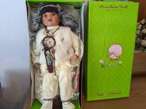 Cutie porcelain doll (Blue River) 2...