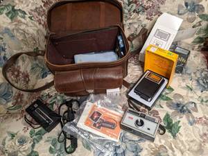 Bag of multiple vintage cameras (se...