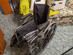 Merit Health Products wheelchair, w...