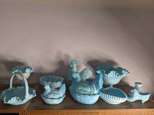Vintage light blue Fenton milk glas...