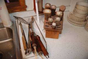 Knife Block with Knives and other U...