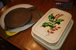 Large Stack of Serving Trays (19 R...