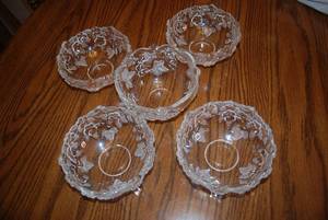 (4) Vintage Serving Glassware (Anch...