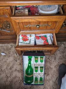 Contents of 2 drawers including nap...