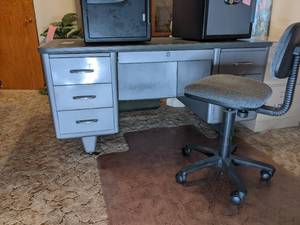 Office Desk and Chairs - Items on top not included
