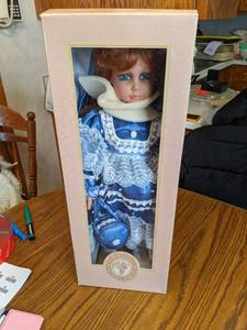 22 Patti Vinyl Doll in box (see ph...