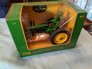 Ertl Die-Cast Metal John Deere (11...