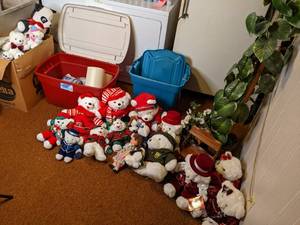 (2) Large Covered Totes Full of Kee...