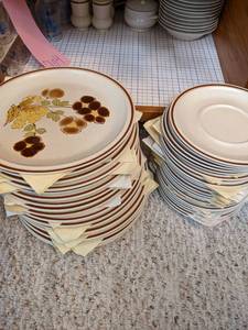 Floral Expressions Hand Painted Fo...