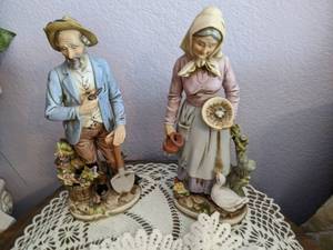 2 14 porcelain figurines...