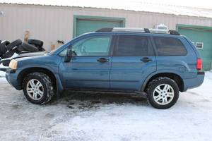 2004 Mitsubishi Endeavor LS - AWD
