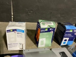 lot 44 image: Assorted Leviton and Other Brands of IndoorOutdoor Wall Plates & Outlet Trims. Various Conditions. See Pictures