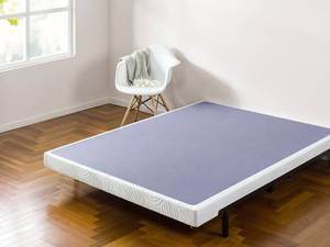 lot 119 image: Zinus Walter 4 Inch Low Profile Metal Smart Box Spring, Wood Slat Support, Queen, AZ-HBBS-4Q. UNCLAIMED FREIGHT