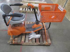 lot 133 image: Electric Shopping Cart - Will not ChargeWork - For Parts or Restore.