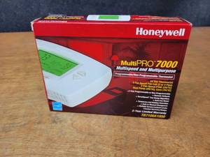 New Honeywell MultiPRO 7000 Programmable Thermostat - Model TB7100A1000
