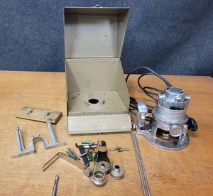 Vintage Craftsman Router, includes original case, tools and bits - Tested and Works