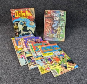 Lot of (6) Comic Books - Detective Comics No. 431, The Twilight Zone No. 6, 10016-402, Archie Comics - Nos. 32, 35, 51, and 112
