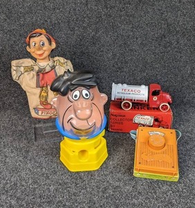 1968 Fred Flintstone Gumball Machine, 1970s Pinocchio Hand Puppet, and More