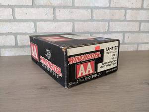 lot 218 image: 250 Rounds 12 Ga. Winchester AA Super-Handicap Heavy Target Load Shotgun Shells