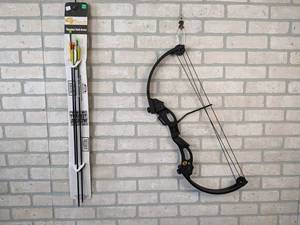 lot 155 image: Youth High Five Compound Bow 28 Overall Length with Arrows
