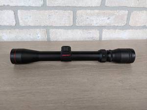 lot 163 image: Simmons Deerfield Model #21017 3-9x32 Rifle Scope