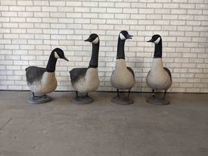 lot 170 image: Lot of (4) Greenhead Gear Battery Operated Flocked Moving Goose Decoys