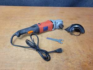 lot 14 image: 5 Variable Speed Polisher 110V - Returned Item - Tested and Works
