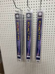 lot 105 image: (12) NAPA ExactFit 20 Windshield Wiper Blades - Part No. 60-020-3