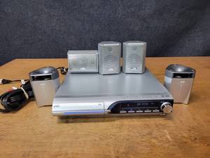 lot 145 image: JVC Digital Theater System - 5 Disc DVD Changer and Surround Sound Speakers - Model TH-M505 - Unit Powers on