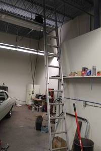 lot 34 image: Aluminum Extension Ladder 24ft