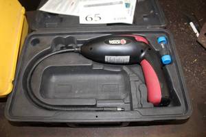 lot 65 image: Matco Tools AC55100 Electronic Leak Detector  with Case