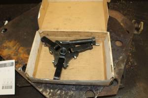 lot 99 image: OTC Damper Puller