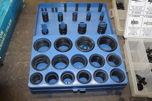 lot 82 image: O-Ring Assortment  with Case