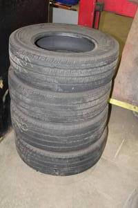 lot 120 image: Lot of (4) Nexen LT22575R16 Tires