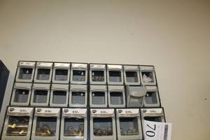 lot 69 image: Parts Organizer Cabinet 16-drawer