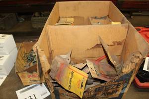 lot 231 image: Lot of Automotive Ignition Parts